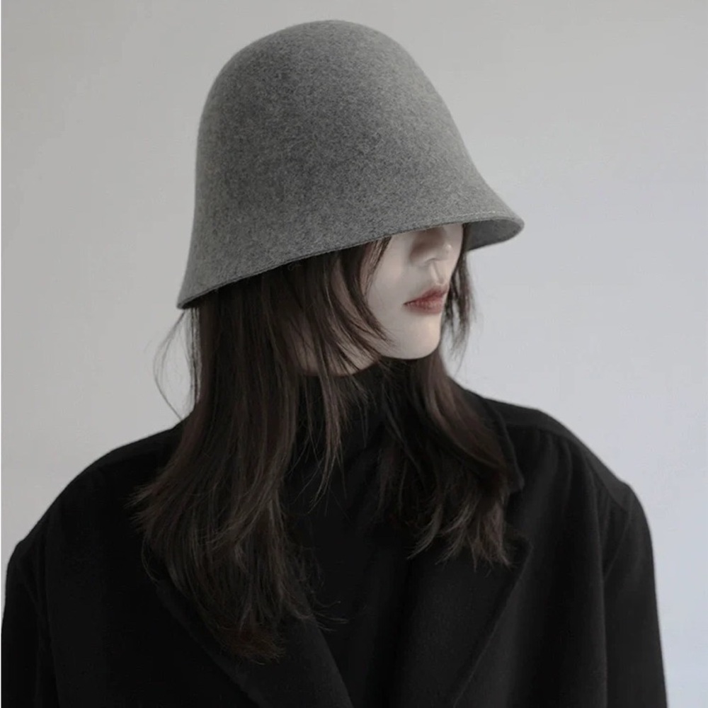 Zara Gray Felt Bell Cloche Hat